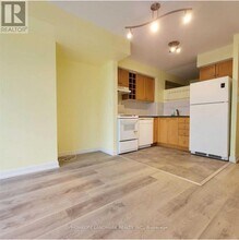3303-210-3210 Victoria St in Toronto, ON - Building Photo - Building Photo