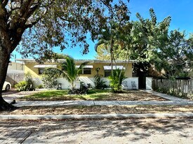 527 48th St in West Palm Beach, FL - Building Photo