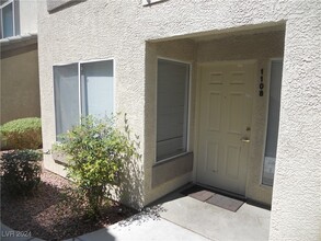 5710 Tropicana Ave in Las Vegas, NV - Building Photo - Building Photo