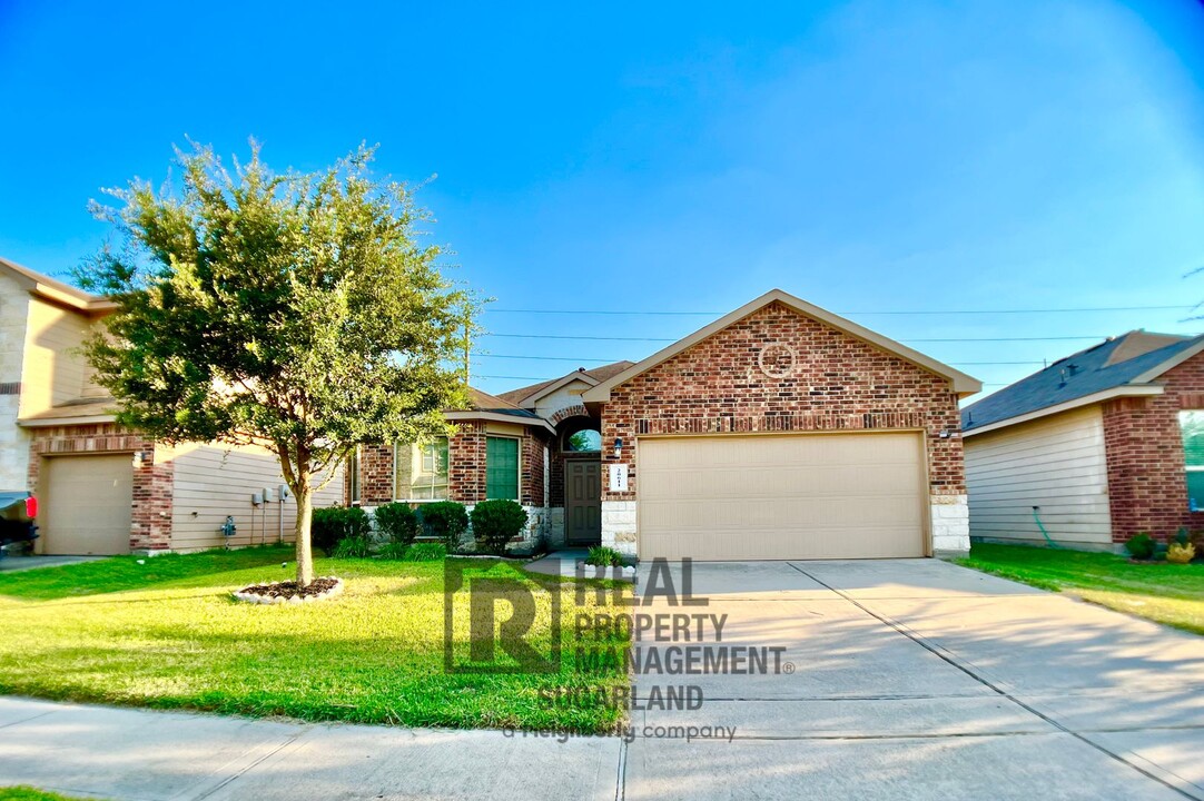 20611 Chatfield Bend Way in Katy, TX - Building Photo