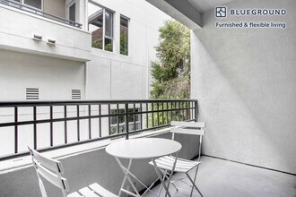 4077 Glencoe Ave in Marina Del Rey, CA - Building Photo - Building Photo