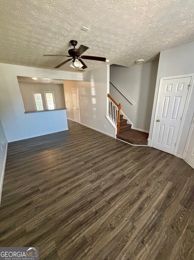 4694 Ernest Dr in Forest Park, GA - Building Photo - Building Photo