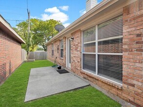 7520 Arbor Hill Dr in Fort Worth, TX - Building Photo - Building Photo