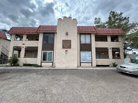 6249 Bellota Dr in Las Vegas, NV - Building Photo