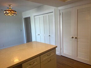 2201 Vía Carrillo in Palos Verdes Estates, CA - Building Photo - Building Photo