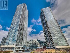 2916 Hwy 7 in Vaughan, ON - Building Photo