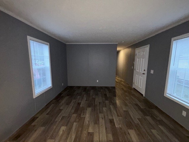 property at 831 N Pontiac Trail