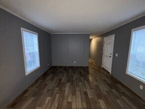 831 N Pontiac Trail in Walled Lake, MI - Building Photo - Building Photo