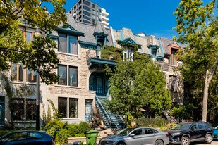 2281 Du Souvenir Rue in Montréal, QC - Building Photo