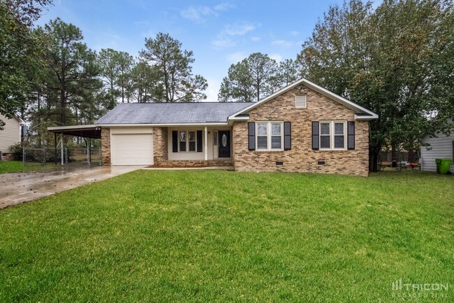 property at 136 Glenshannon Dr