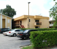 2760 SW 10th Ter Apartments