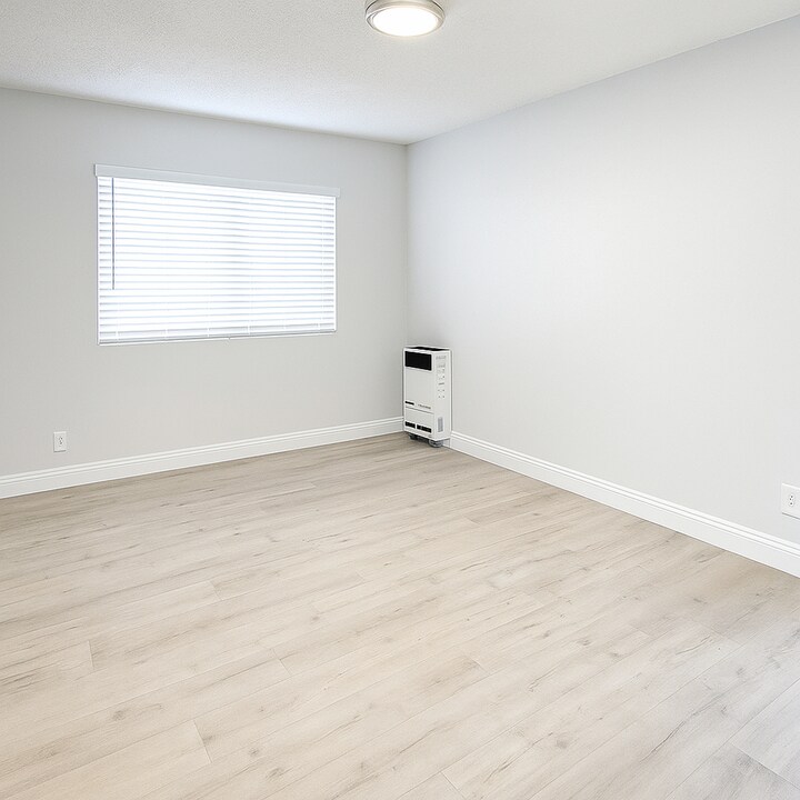 1333 E 47th St in Los Angeles, CA - Foto de edificio