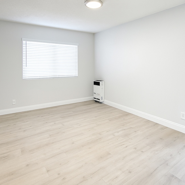 property at 1333 E 47th St