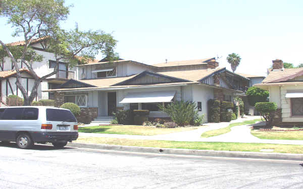 312 N 1st St in Alhambra, CA - Building Photo - Building Photo