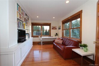 114 Mt Pleasant Ave in Mamaroneck, NY - Building Photo - Building Photo