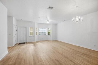 17239 Chateau Pine Way in Clermont, FL - Building Photo - Building Photo