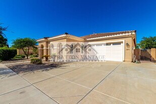 21004 E Sunset Dr in Queen Creek, AZ - Building Photo