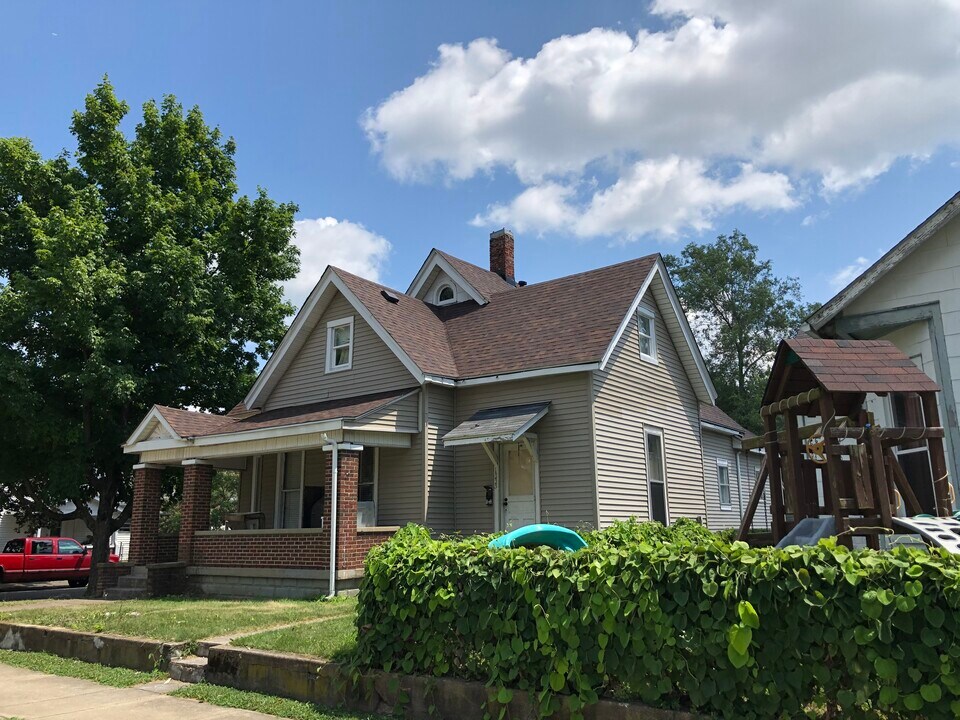 1335 Lafayette Ave, Unit 1333 Lafayette in Columbus, IN - Building Photo