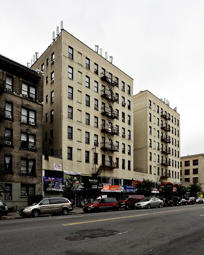 115-127 Nagle Ave in New York, NY - Building Photo - Building Photo