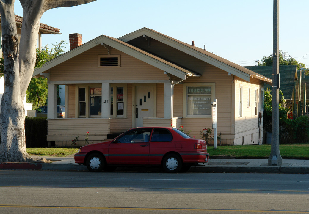 321 N Milpas St in Santa Barbara, CA - Building Photo