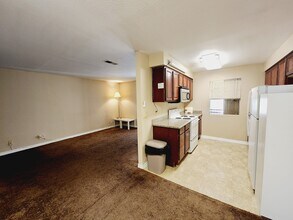 5405 Indian River Dr in Las Vegas, NV - Building Photo - Building Photo