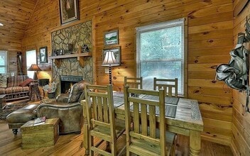 245 Mountain Ridge in Blue Ridge, GA - Foto de edificio - Building Photo