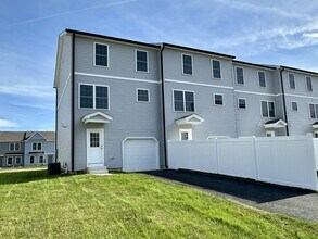 226 Rojan Rd in Dover, DE - Building Photo - Building Photo