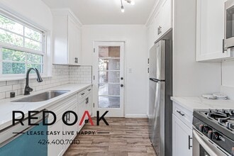 240 N Van Ness Ave in Los Angeles, CA - Building Photo - Building Photo