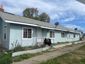 309 W D St in Yakima, WA - Building Photo - Building Photo