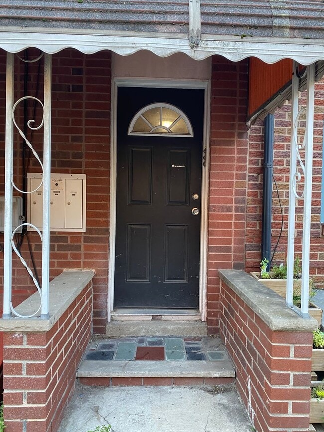 1338 Passyunk Ave in Philadelphia, PA - Building Photo - Building Photo