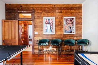 1116 W 10th St in Austin, TX - Foto de edificio - Building Photo