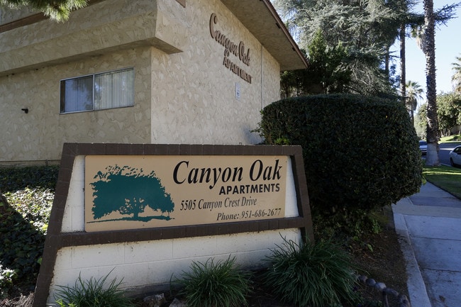 Canyon Oak Apartments in Riverside, CA - Foto de edificio - Building Photo