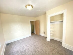 557 3rd St in Pitcairn, PA - Building Photo - Building Photo