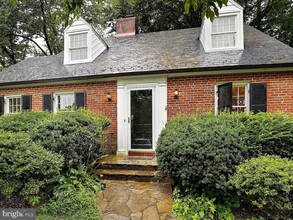5806 Kenmore Rd in Baltimore, MD - Building Photo - Building Photo
