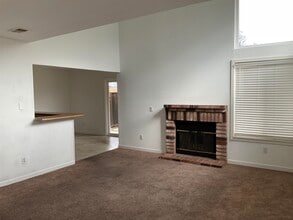 354 Hazelnut Ln in Oakley, CA - Building Photo - Building Photo