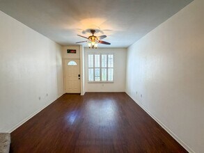 3521 SW 30th Way in Gainesville, FL - Building Photo - Building Photo
