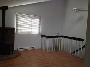 2241 W Hillside Ave in Englewood, CO - Building Photo - Building Photo