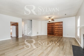 40 Milpond Ln in Greensboro, NC - Building Photo - Building Photo