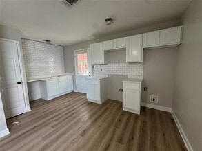 815 Kingdom Cir in Waxahachie, TX - Building Photo - Building Photo