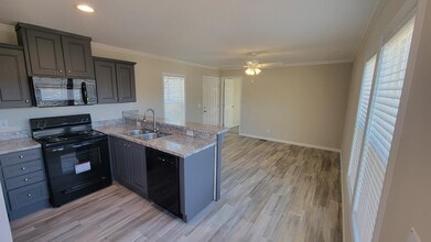 154 Sugar Maple Dr in Browns Summit, NC - Building Photo - Building Photo