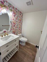 8330 White Cedar Cir in Liverpool, NY - Building Photo - Building Photo