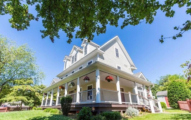 property at 1200 Highwood Rd