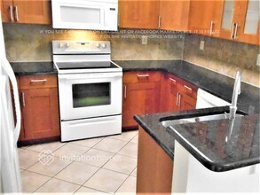 406 SW 206th Ave in Pembroke Pines, FL - Building Photo - Building Photo