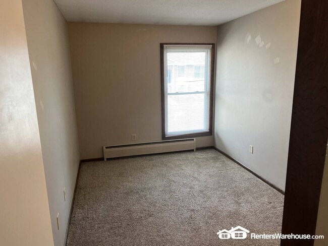 900 6th St S in Hopkins, MN - Building Photo - Building Photo