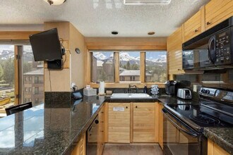 535 South Park Avenue in Breckenridge, CO - Building Photo - Building Photo