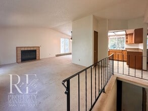 9194 Shadowcrest Ln NW in Bremerton, WA - Building Photo - Building Photo