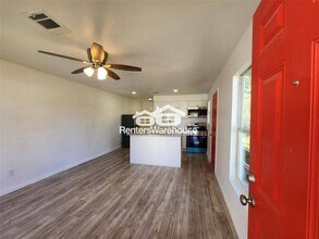 2706 Berry St in Houston, TX - Building Photo - Building Photo