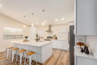 4537 E Walatowa St in Phoenix, AZ - Building Photo - Building Photo