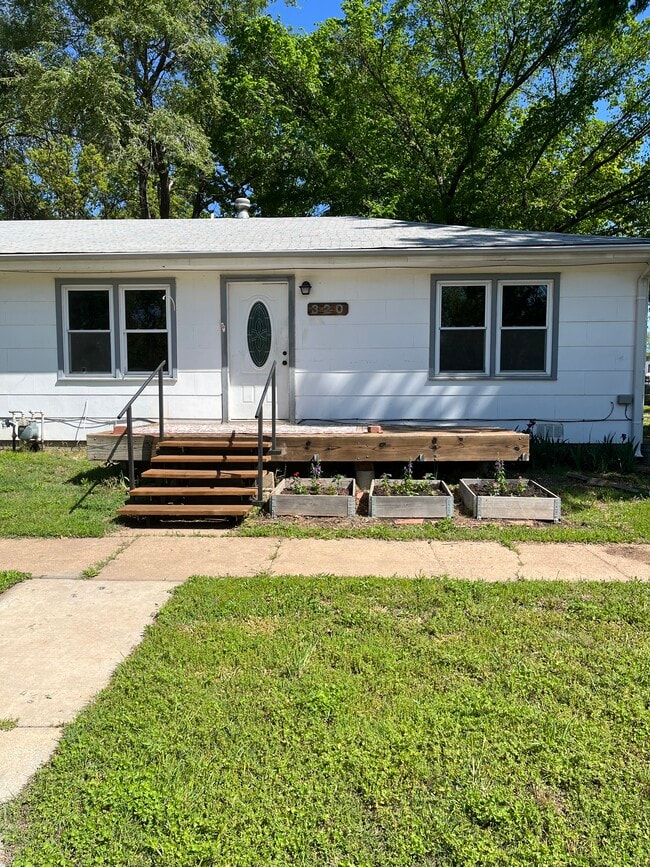 property at 320 W. Cincinnati St