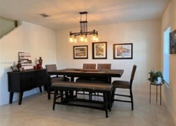 314 NE 5th Pl in Florida City, FL - Building Photo